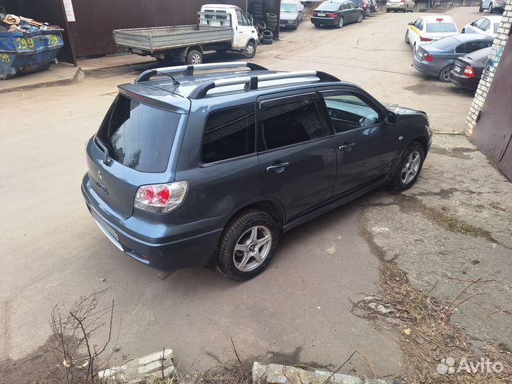 Mitsubishi Outlander 2.4 AT, 2004, 299 000 км