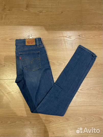 Джинсы Levis 28