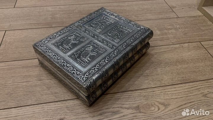 Шкатулка под украшения