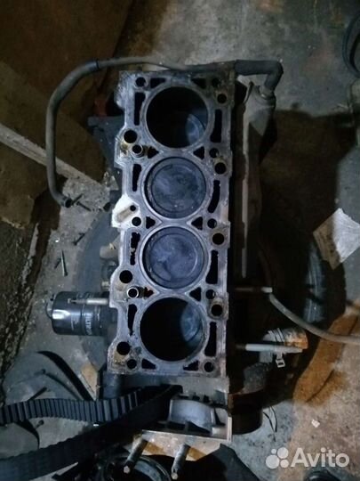 Блок цилиндров форд фокус1