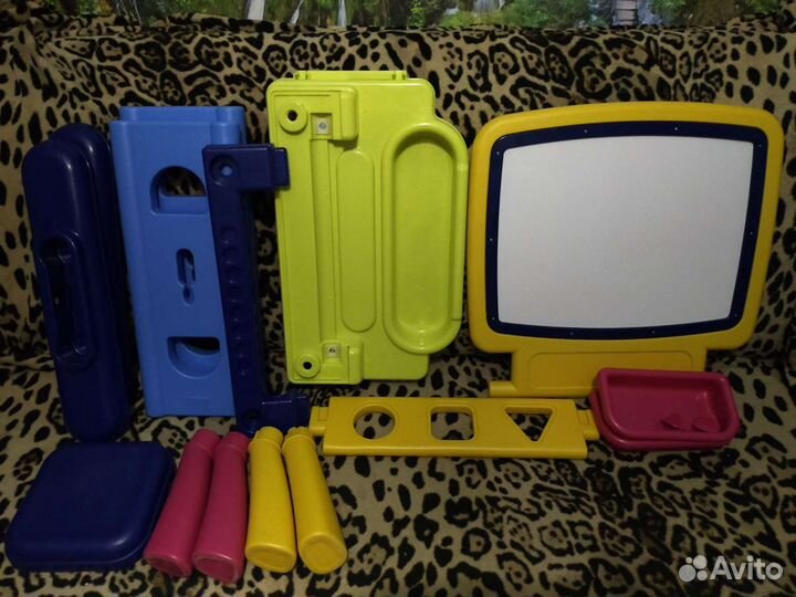 Стол доска магнитная, буквы, цифры,стульчик