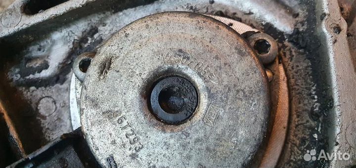 Крышка двигателя передняя Cadillac SRX 1 2003-2009