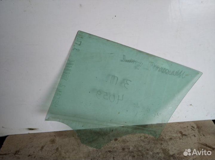 Стекло заднее правое Renault Megane 2 2003-2008