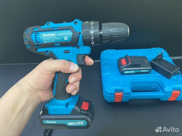 Шуруповерт Makita 26v ударный с набором бит