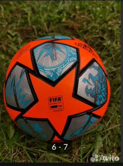 Футбольный мяч adidas лига чемпионов