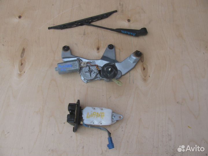 Задний дворник моторчик Suzuki Liana