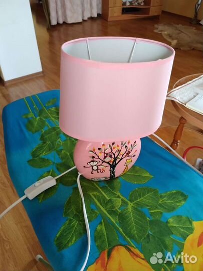 Лампа настольная