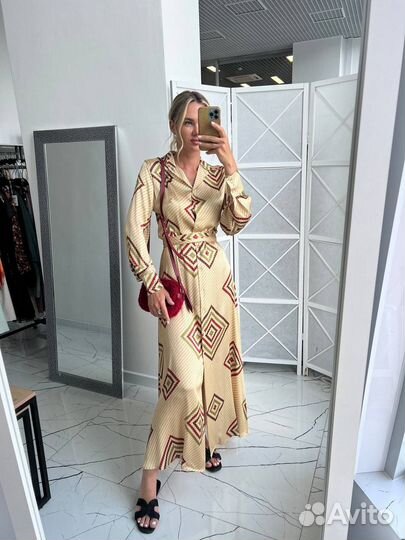 Платье momoni Молочное 42, 44 it Шоколадный 40 it