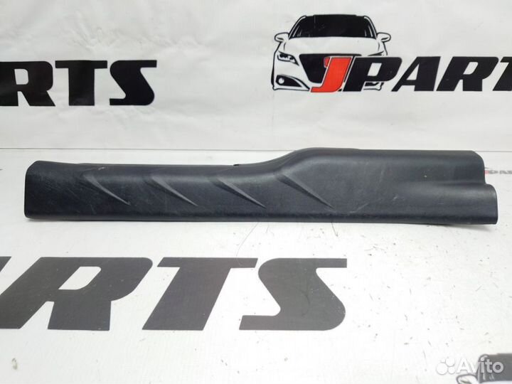 Накладка порога (внутренняя) Mitsubishi Outlander