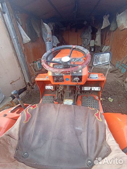 Мини-трактор Kubota В1402, 2002