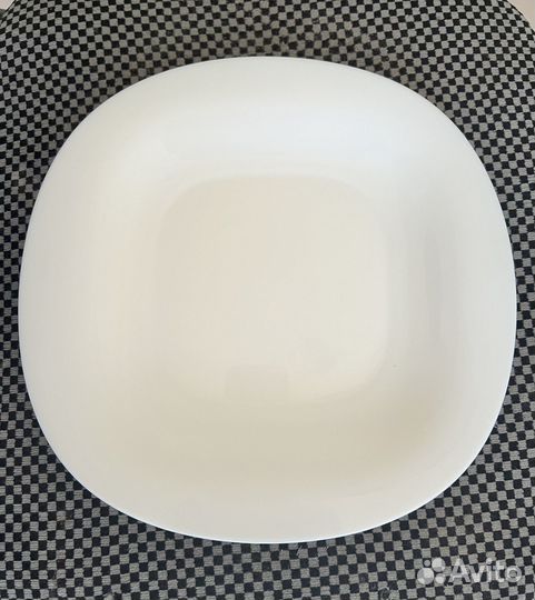 Набор фарфоровой посуды