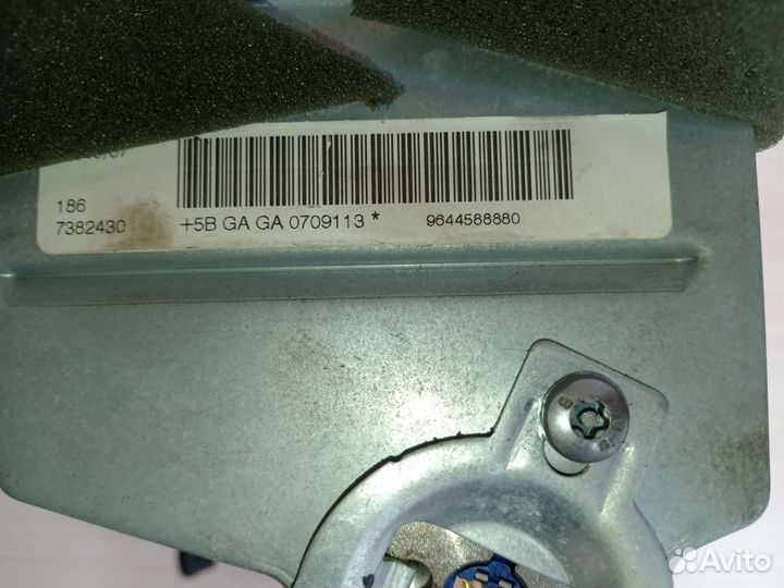 Падушка безопасности пассажира на пежо 407 2.0