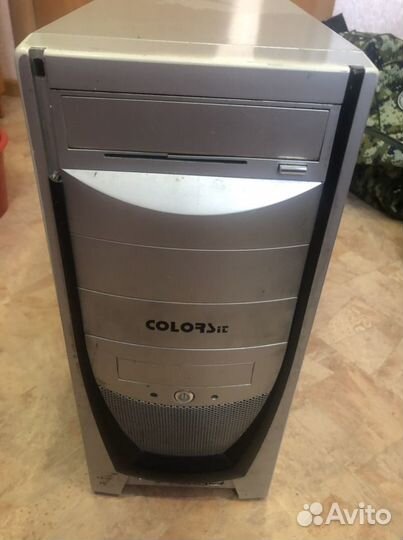 Системный блок, радиаторы и разные комплектующие