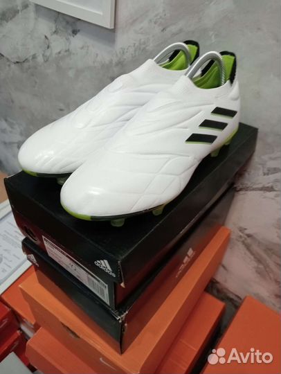 Футбольные бутсы adidas copa