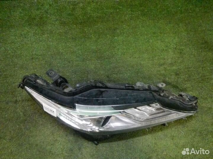 Фара правая Toyota Camry