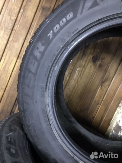 Bridgestone Ice Cruiser 7000 225/65 R17