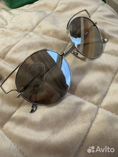 Солнцезащитные очки бесплатно