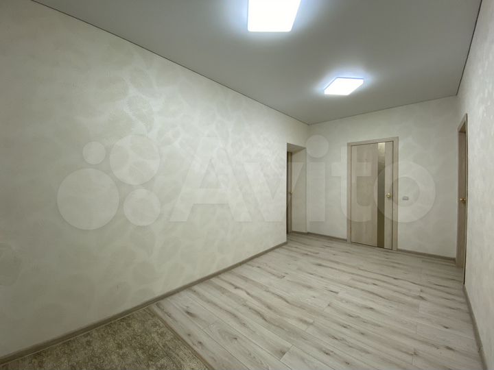 2-к. квартира, 67,9 м², 2/3 эт.