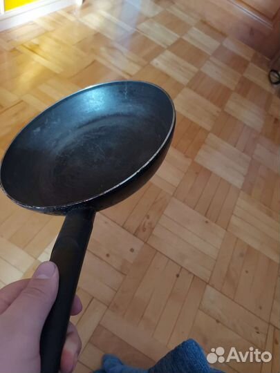 Алюминевая сковорода