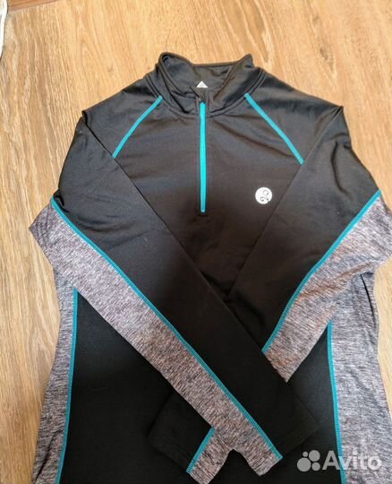 Спортивная кофта женская