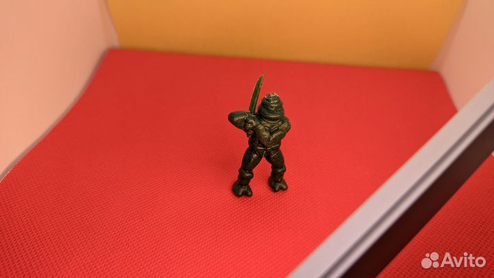 Фигурка Черепашка ниндзя. Игрушки 90х