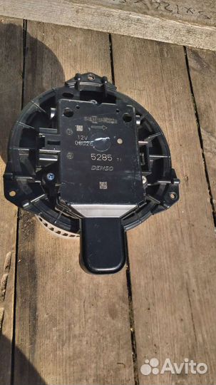 Моторчик печки Lexus GS Toyota