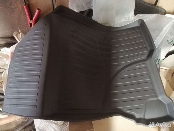 Автомобильные коврики резиновые