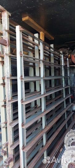 Стеллажи на хлебную будку