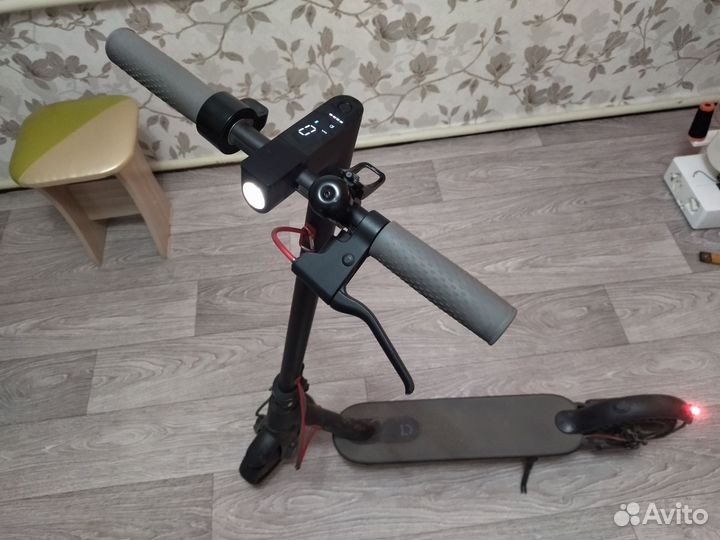 Самокат взрослый электрический бу