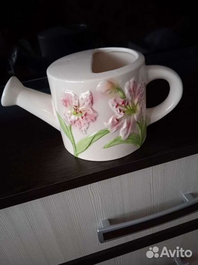 Лейка глинянная