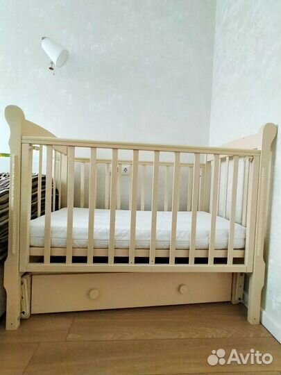 Кроватка и комод Можга (Красная звезда)