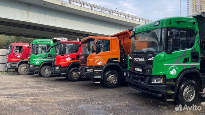 Водитель самосвала