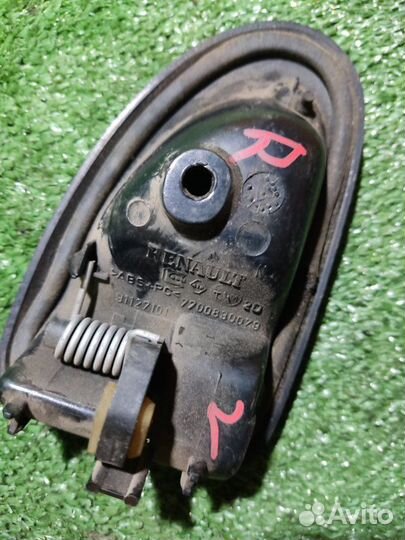 Ручка двери внутренняя правая Renault Logan