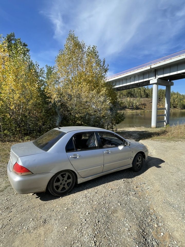 Mitsubishi Lancer: фото владельца
