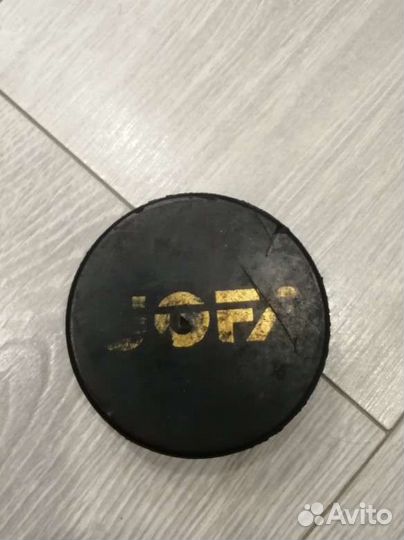 Шайба хоккейная бу