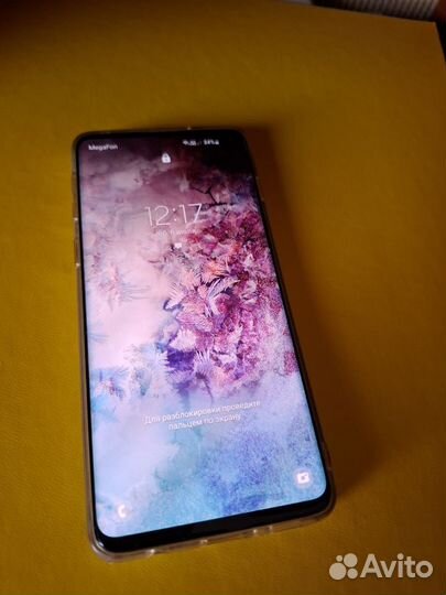 Samsung Galaxy S10, 8/128 ГБ