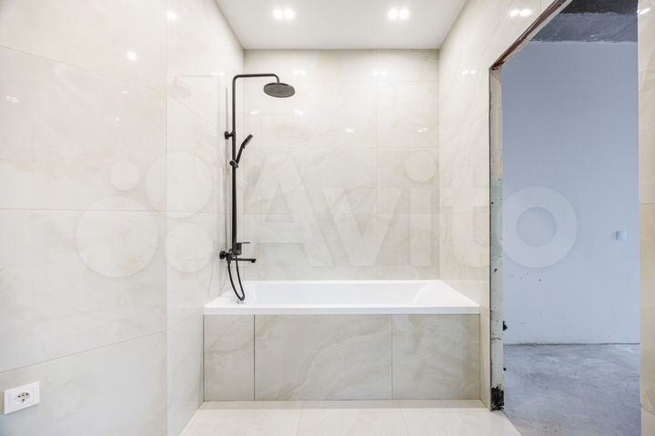 3-к. квартира, 109 м², 3/16 эт.