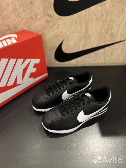 Nike Cortez