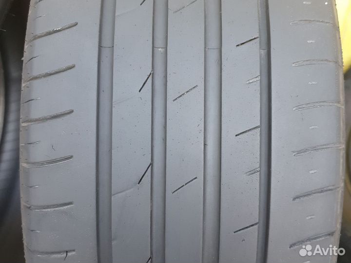 Nexen N Fera RU1 215/60 R16 95V
