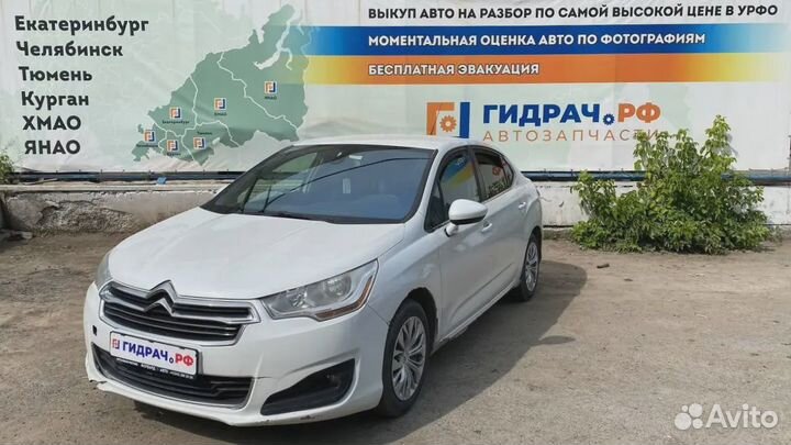 Стекло двери передней правой форточка Citroen C4 I