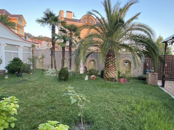 Дом 362 м² на участке 8 сот.