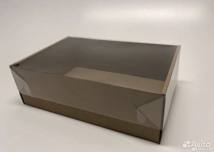 Коробка подарочная с прозрачной крышкой