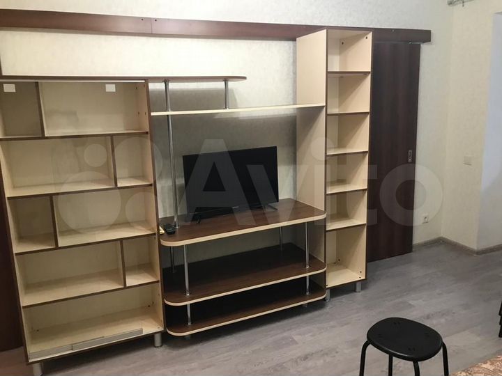 2-к. квартира, 43 м², 2/5 эт.