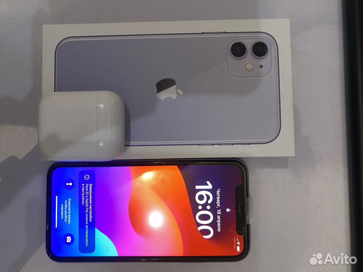 iPhone 11, 64 ГБ