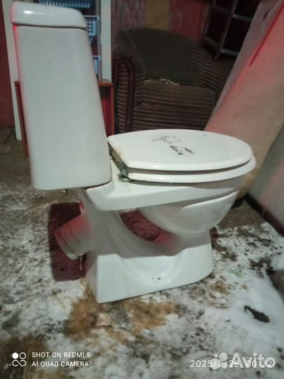 Унитаз с бачком бу