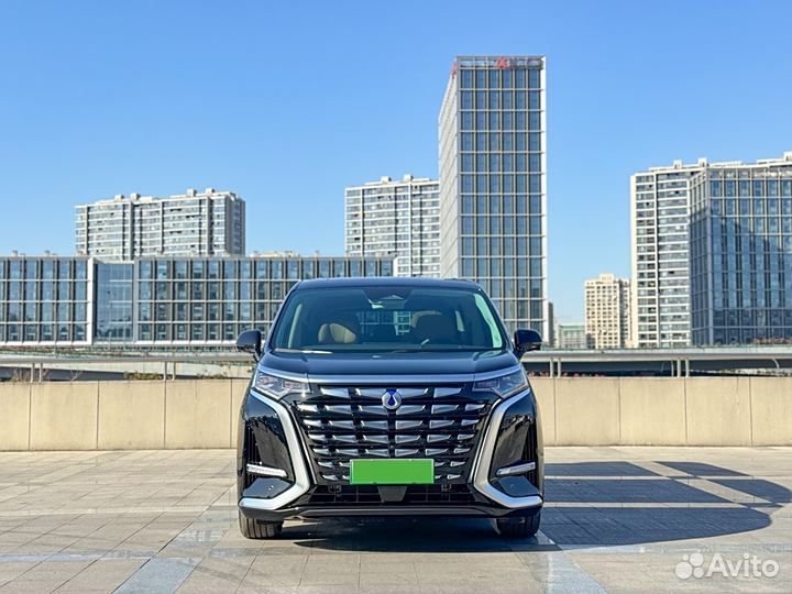 Denza D9 1.5 AT, 2024, 5 500 км