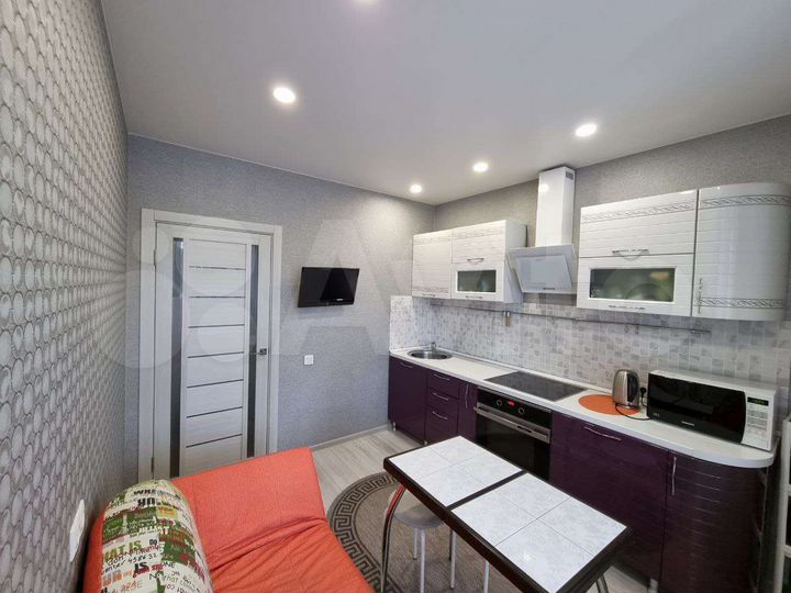 1-к. квартира, 50,3 м², 1/10 эт.