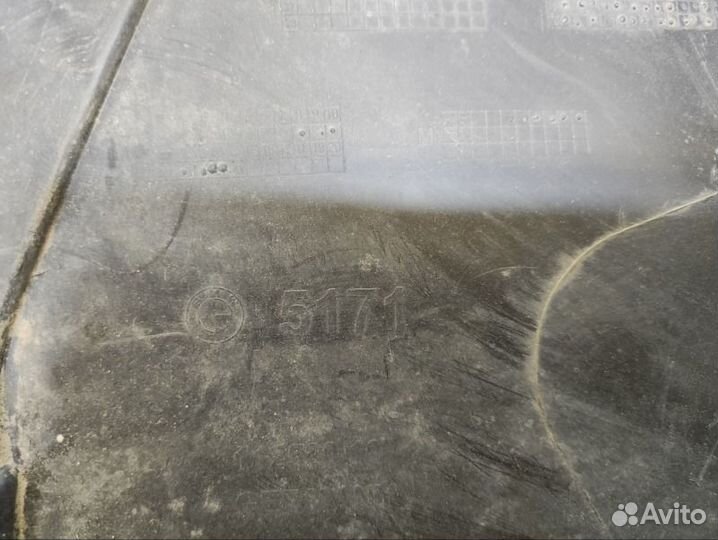 Подкрылок передний правый Bmw X1 F48 2015-2018