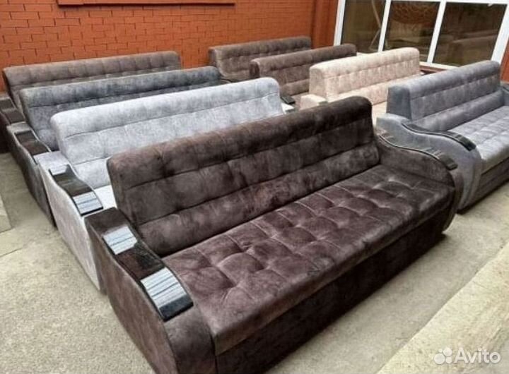 Прямой диван в наличии не б/у