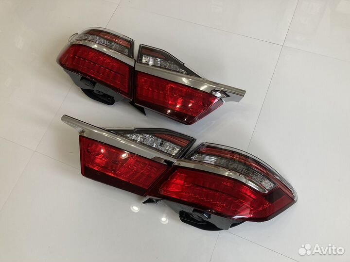 Фонарь задний (1шт в крышку) Toyota Camry (55)